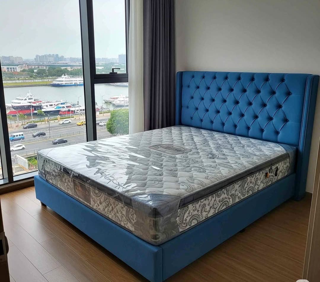 Blue tufted bed set with mattress